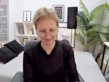 Paris_Cherry Chaturbate stream image from October 14, 2025