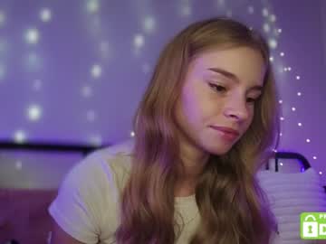 Roxxxie_Reid Chaturbate stream image from October 14, 2025