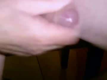 Beaugland950 Chaturbate stream image from October 14, 2025