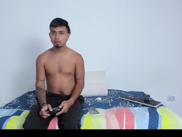 Couplewithoutlimits_ Chaturbate stream image from October 14, 2025