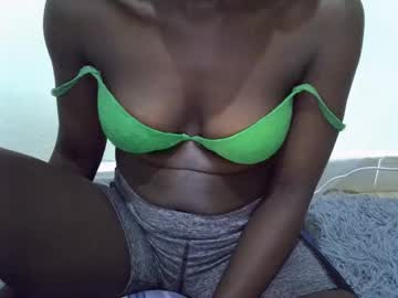 Hopewangare Chaturbate stream image from October 14, 2025