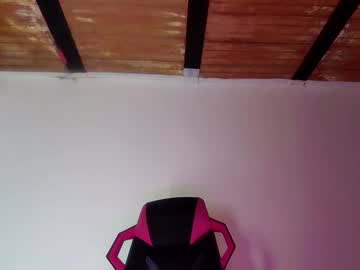 Trix_Ebony Chaturbate stream image from October 14, 2025