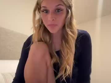 Lilymarie21206 Chaturbate stream image from October 15, 2025