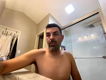 Roblatino12 Chaturbate stream image from October 15, 2025