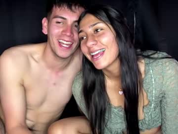 Salomediosaperez Chaturbate stream image from October 15, 2025