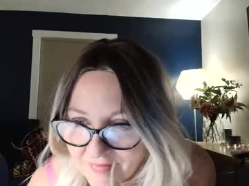 Thaleiaquinn Chaturbate stream image from October 15, 2025