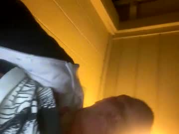 Bow2us Chaturbate stream image from October 15, 2025