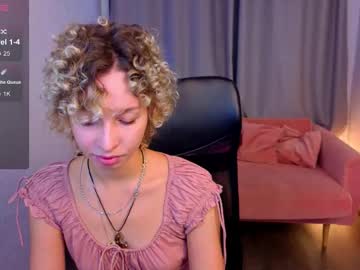 Marywahlberg Chaturbate stream image from October 15, 2025