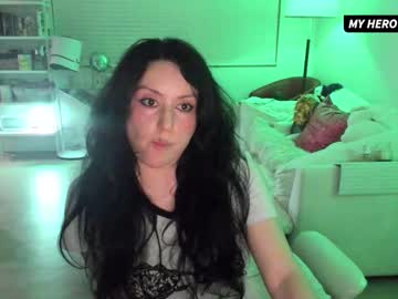 Vesafine Chaturbate stream image from October 15, 2025