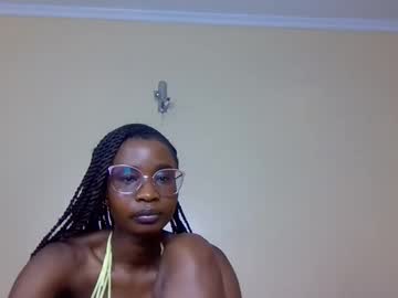 _Goldie Chaturbate stream image from October 15, 2025