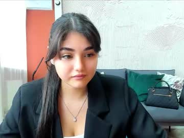 Kira_Foxy999 Chaturbate stream image from October 15, 2025