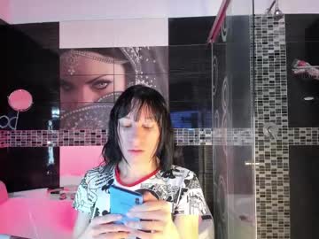 Small_Hot19 Chaturbate stream image from October 15, 2025