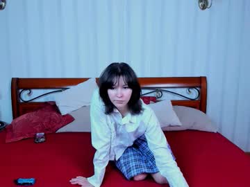 _T_A_T_U Chaturbate stream image from October 15, 2025