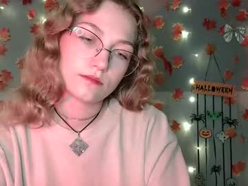 Lily_Tayberry Chaturbate stream image from October 15, 2025