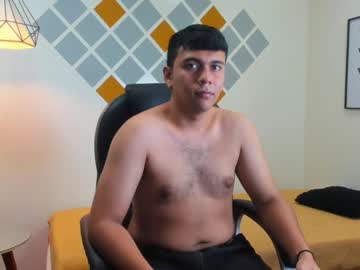 Mou_Fly Chaturbate stream image from October 15, 2025