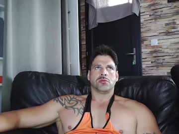 Bigboyband Chaturbate stream image from October 15, 2025