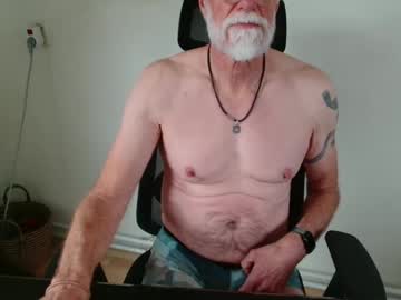 Nipplesilverdad55 Chaturbate stream image from October 15, 2025