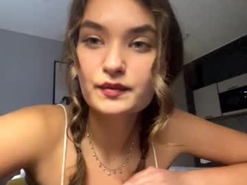 Odeliadaidone Chaturbate stream image from October 15, 2025