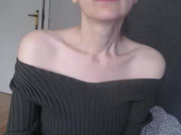 Deessedivine Chaturbate stream image from October 15, 2025