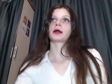 Elliewalkersdreamgirl Chaturbate stream image from October 15, 2025