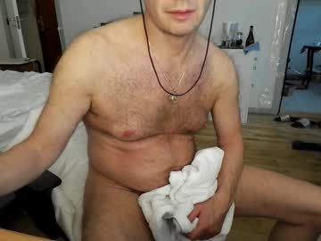 Vitachef7 Chaturbate stream image from October 15, 2025