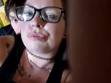 Easyednem528280 Chaturbate stream image from October 15, 2025