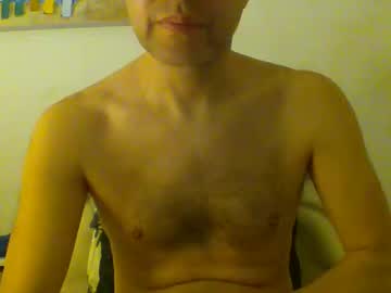 Hotitan Chaturbate stream image from October 15, 2025