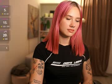 Uwunika Chaturbate stream image from October 15, 2025