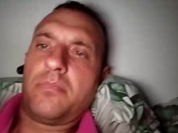 Figonik Chaturbate stream image from October 15, 2025
