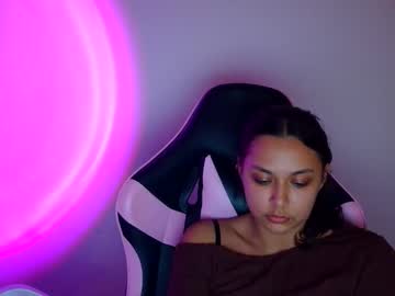 Kiss_Ameliaa Chaturbate stream image from October 15, 2025
