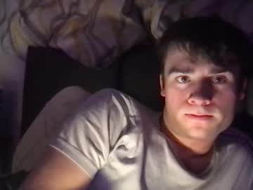 Bozoluninss Chaturbate stream image from October 15, 2025