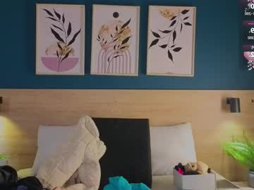 Gabypetit Chaturbate stream image from October 15, 2025