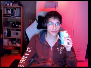 Itstoshboy Chaturbate stream image from October 15, 2025