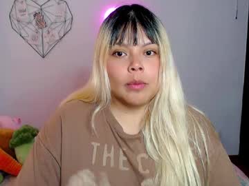 Elymoon Chaturbate stream image from October 15, 2025