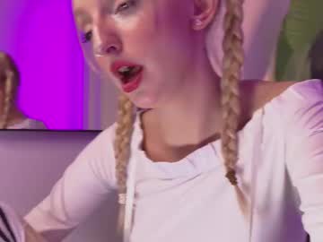 Mayasnoww Chaturbate stream image from October 15, 2025