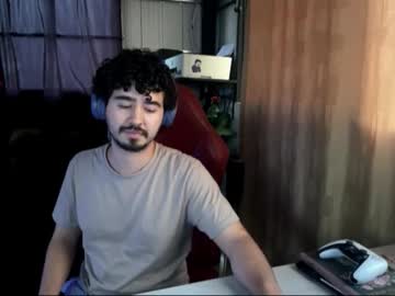 Artorias_4 Chaturbate stream image from October 15, 2025