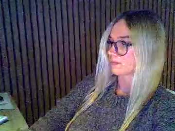 Misspoesss Chaturbate stream image from October 15, 2025