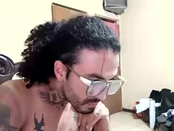 Rhinoley Chaturbate stream image from October 15, 2025