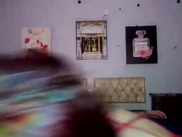Nenev7111 Chaturbate stream image from October 15, 2025