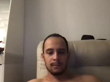 Poormanbr Chaturbate stream image from October 16, 2025