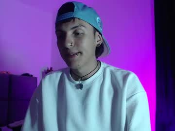 Naytonfreeman Chaturbate stream image from October 16, 2025