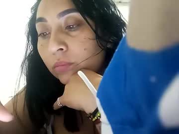 Camilagomez213 Chaturbate stream image from October 16, 2025