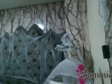 Larissa01_ Chaturbate stream image from October 16, 2025