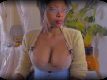 Bellahproudly Chaturbate stream image from October 16, 2025