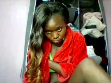 Cutezola Chaturbate stream image from October 16, 2025