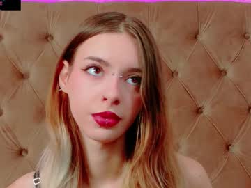 Mira_Lynxx Chaturbate stream image from October 16, 2025