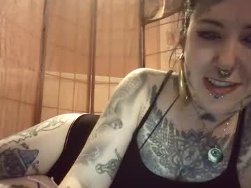 Spirithalloqveen Chaturbate stream image from October 16, 2025