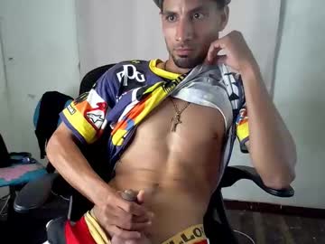 Yulihotsweet Chaturbate stream image from October 16, 2025