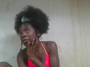 Aangelinee Chaturbate stream image from October 16, 2025