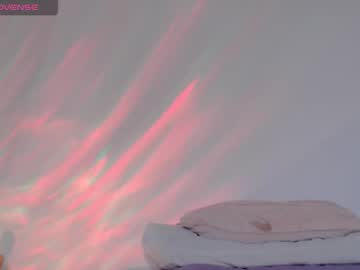 Alycediamond21 Chaturbate stream image from October 16, 2025